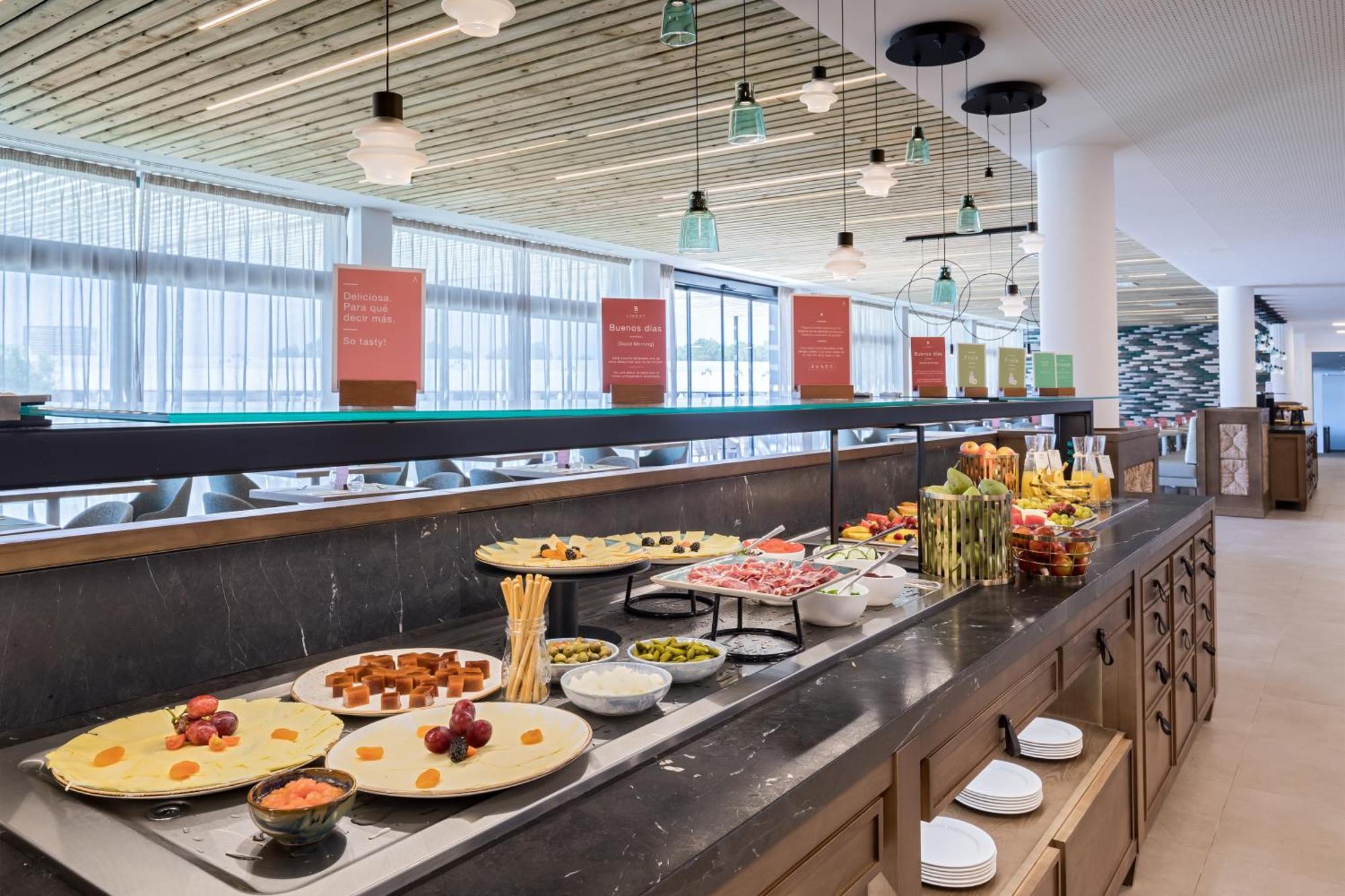 Barceló Nura Hotel Sant Lluis Kültér fotó