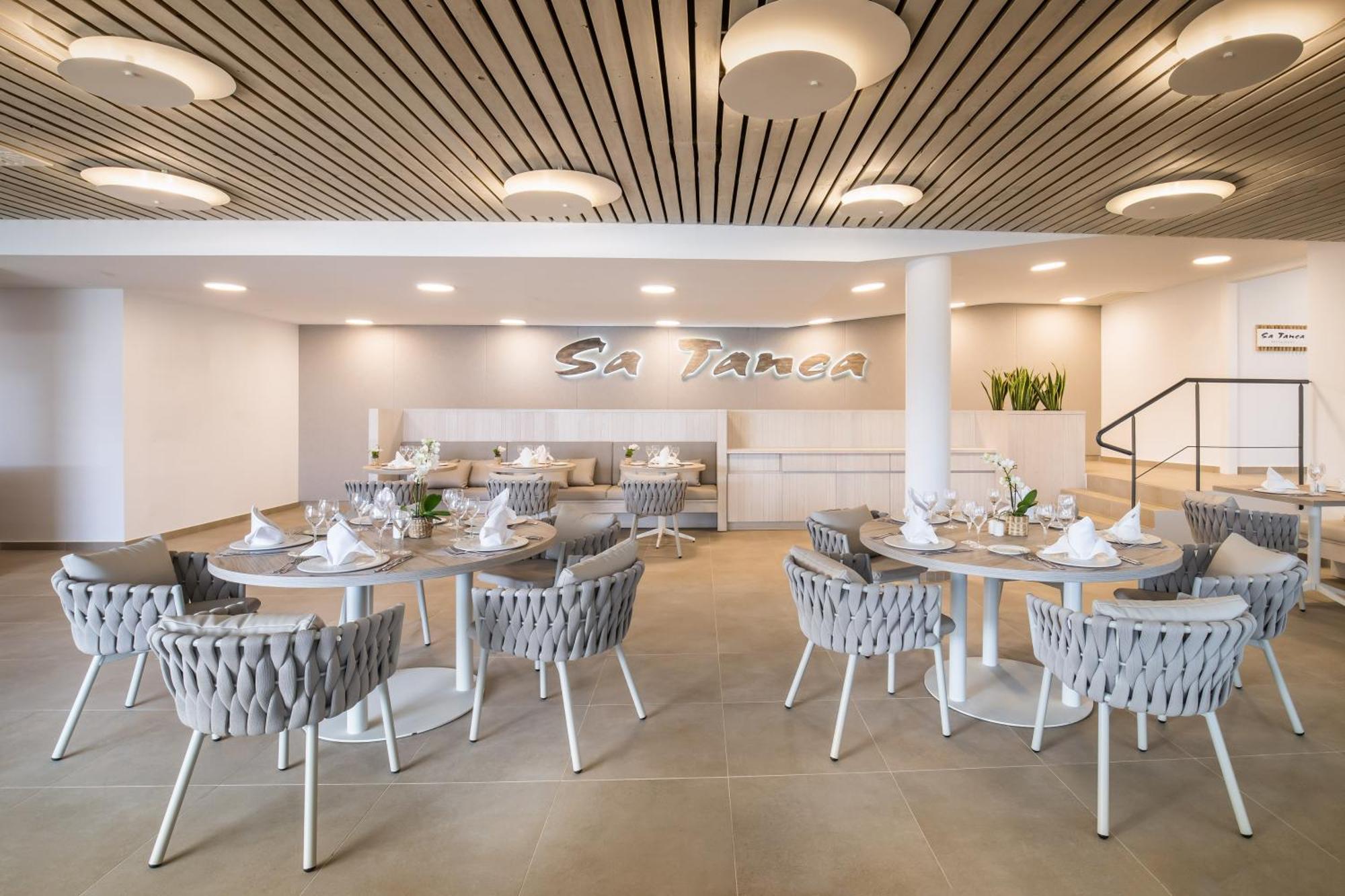 Barceló Nura Hotel Sant Lluis Kültér fotó